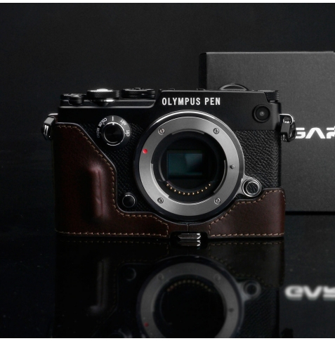 GARIZ HALF CASE- In Pelle Marrone Per Olympus PEN- F